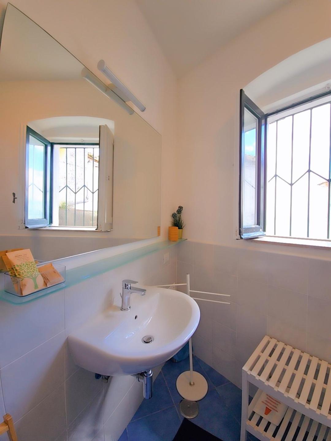 Raito Guest House - Amalfi Coast Vietri Exterior foto